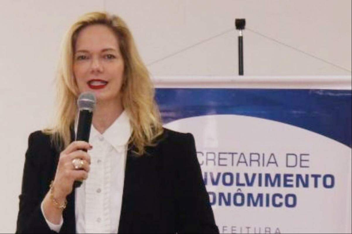 Aline Fogolin, ex-consultora do Sebrae e secretária de desenvolvimento de Lençóis Pta.